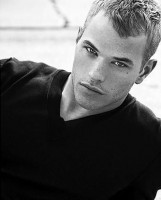 /album/kellan-lutz/n315904-002d4-jpg1/